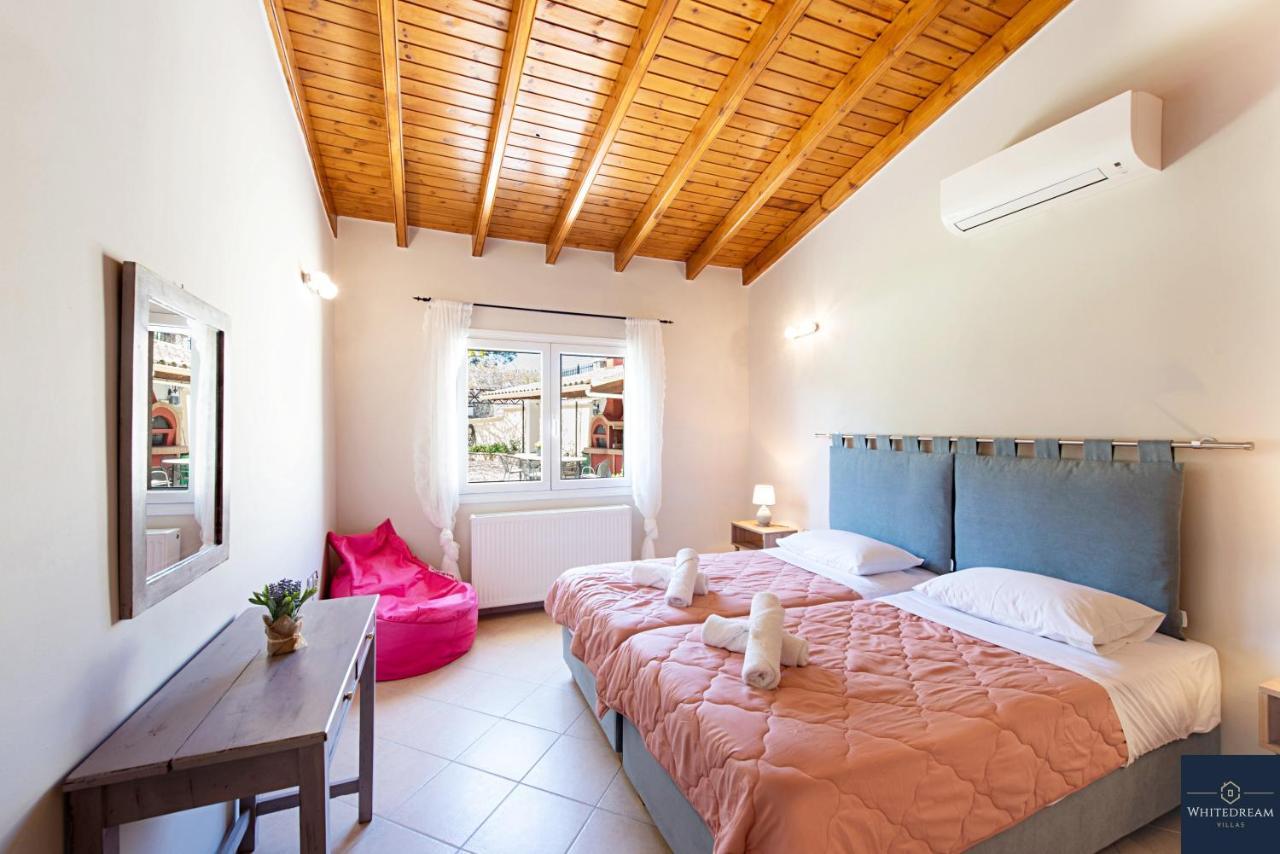 Villa Pine Forest Kompitsion Ngoại thất bức ảnh
