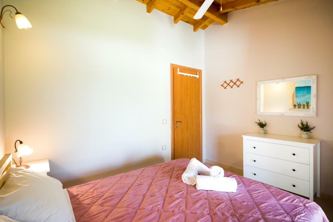 Villa Pine Forest Kompitsion Ngoại thất bức ảnh