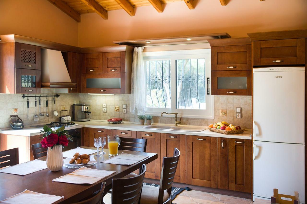 Villa Pine Forest Kompitsion Ngoại thất bức ảnh