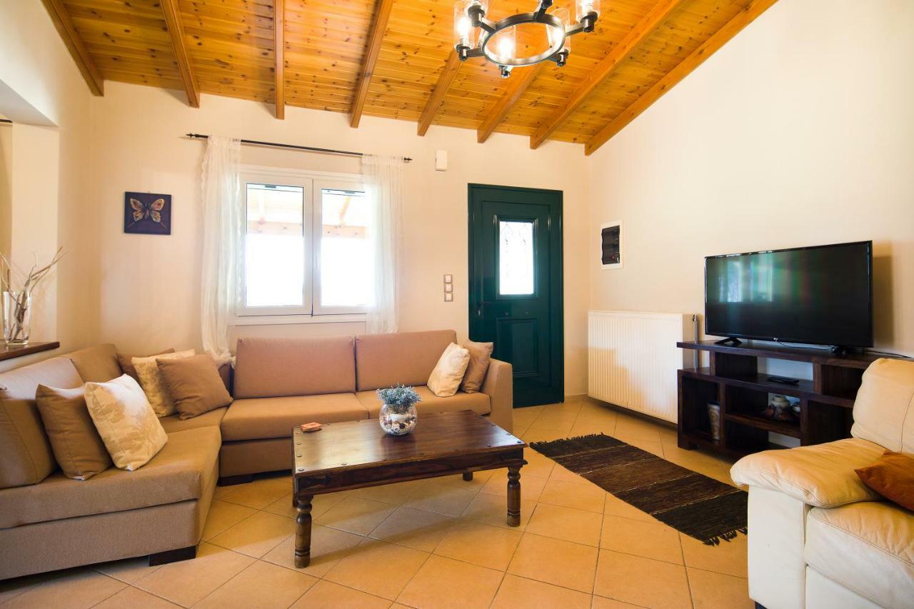 Villa Pine Forest Kompitsion Ngoại thất bức ảnh
